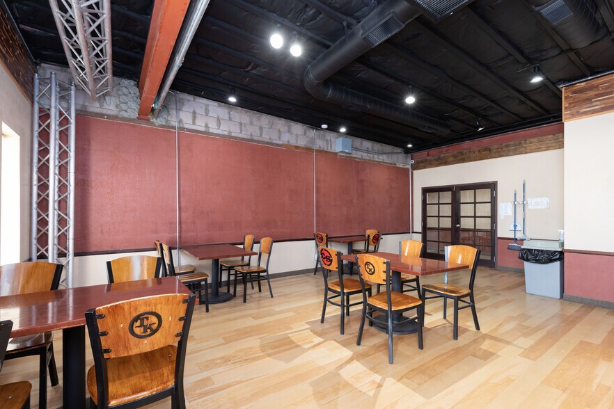 More Photos Of 1616 E Main St, Mesa Unknown For Lease