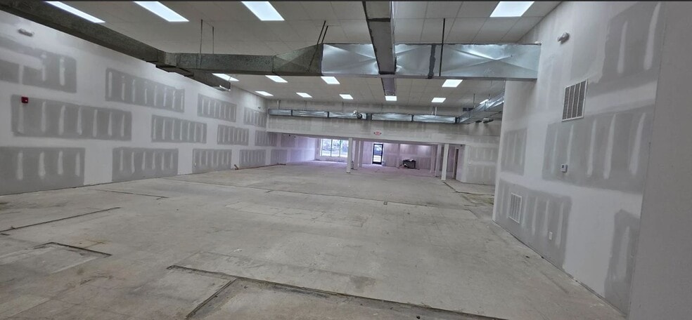 More Photos Of 17-19 Main St, Asbury Park Storefront Retail Office For Lease