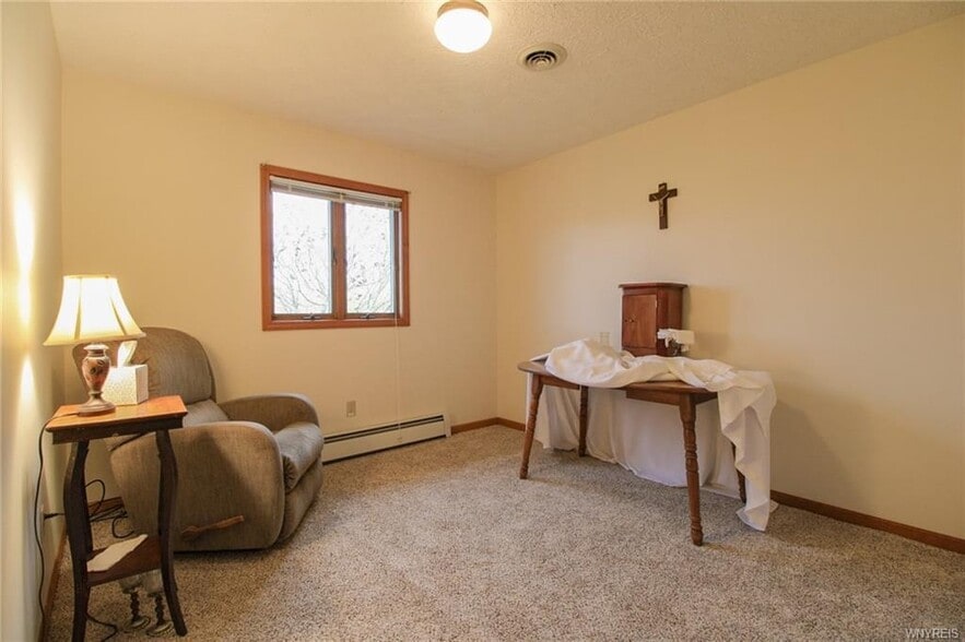 More Photos Of 16789 Kenmore Rd, Kendall Office For Sale