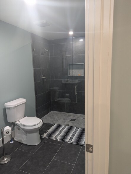 More Photos Of 555 Research Dr, Athens Office For Sale