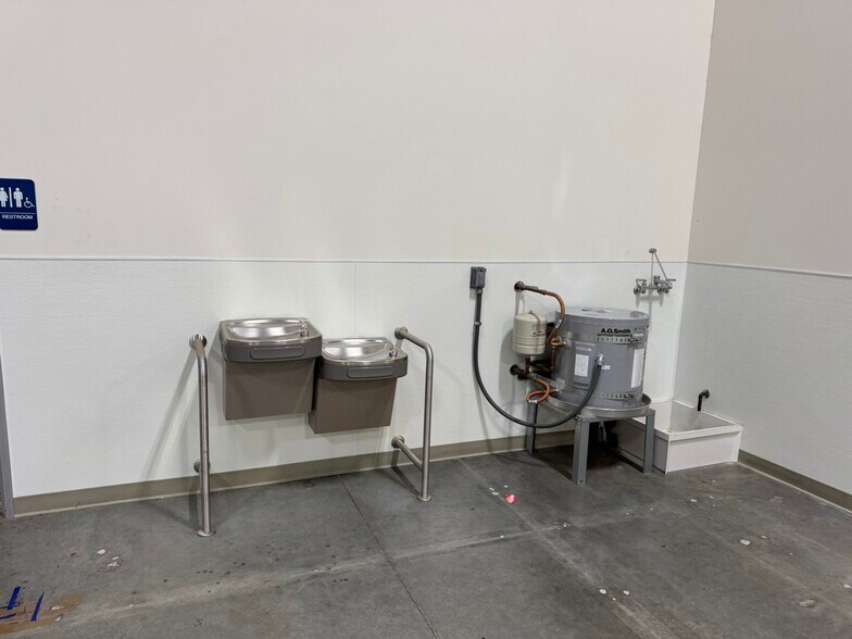 More Photos Of 1850 Rustin Ave, Riverside Warehouse For Lease