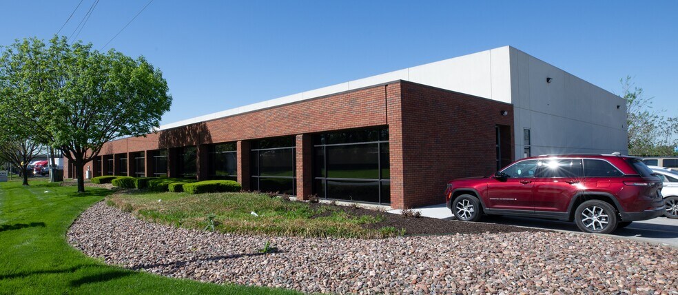 More Photos Of 3200 Manchester Tfwy, Kansas City Office For Sale