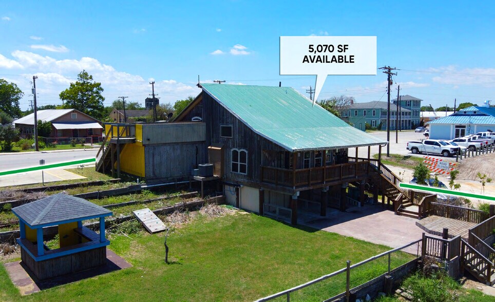 More Photos Of 206 S Commerce St, Port Lavaca Restaurant For Sale