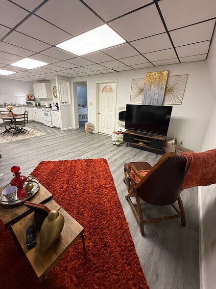 More Photos Of 2040 Robert C Byrd Dr, Beckley Storefront Retail Residential For Sale