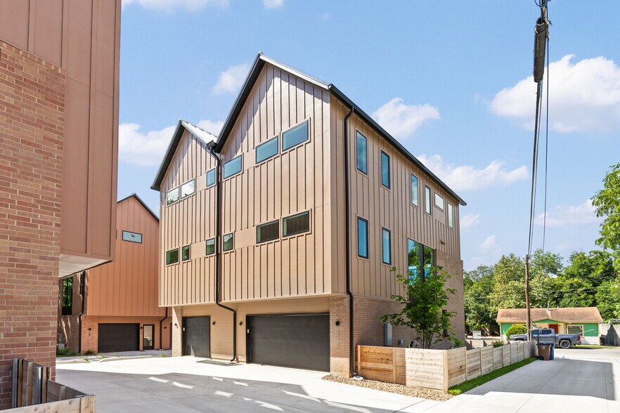 More Photos Of 3528 Gonzales st, Austin Land For Sale
