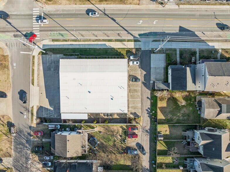 More Photos Of 5101 Kentucky Ave, Nashville Office For Sale