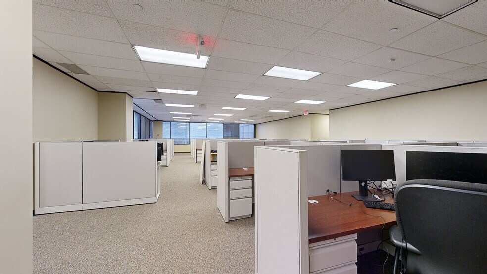 More Photos Of 1111 N Loop W, Houston Office For Lease