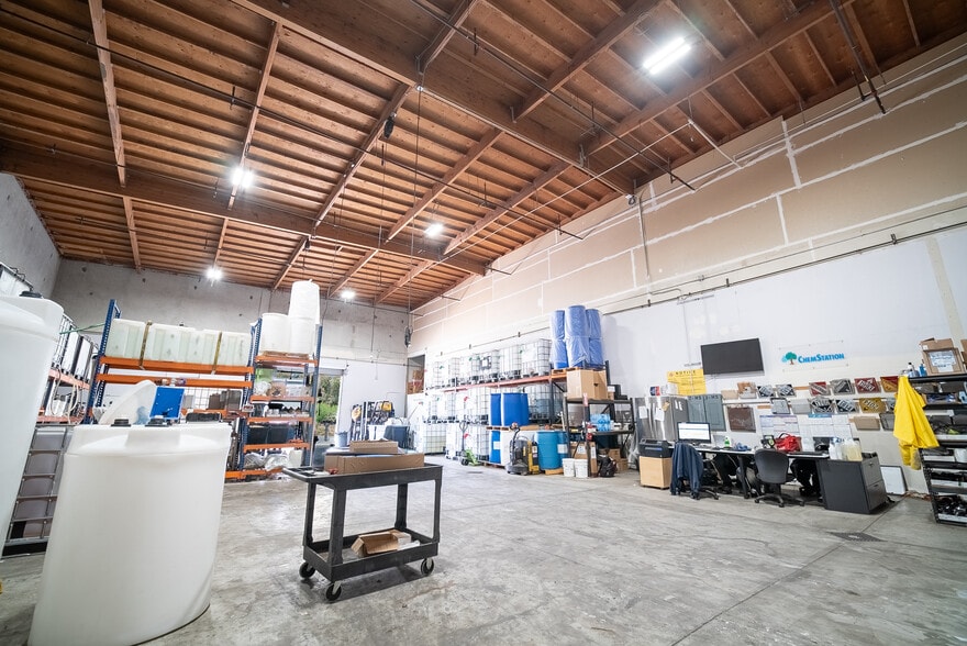 More Photos Of 4630 North Ave, Oceanside Warehouse For Lease