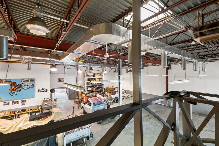 More Photos Of 560 N Main St, Pittston Warehouse For Sale