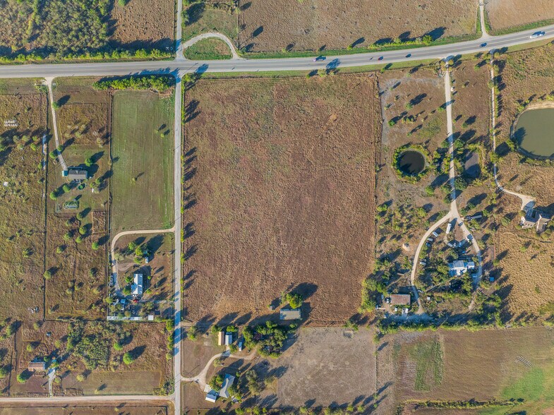 More Photos Of TX 80, Martindale Land For Sale