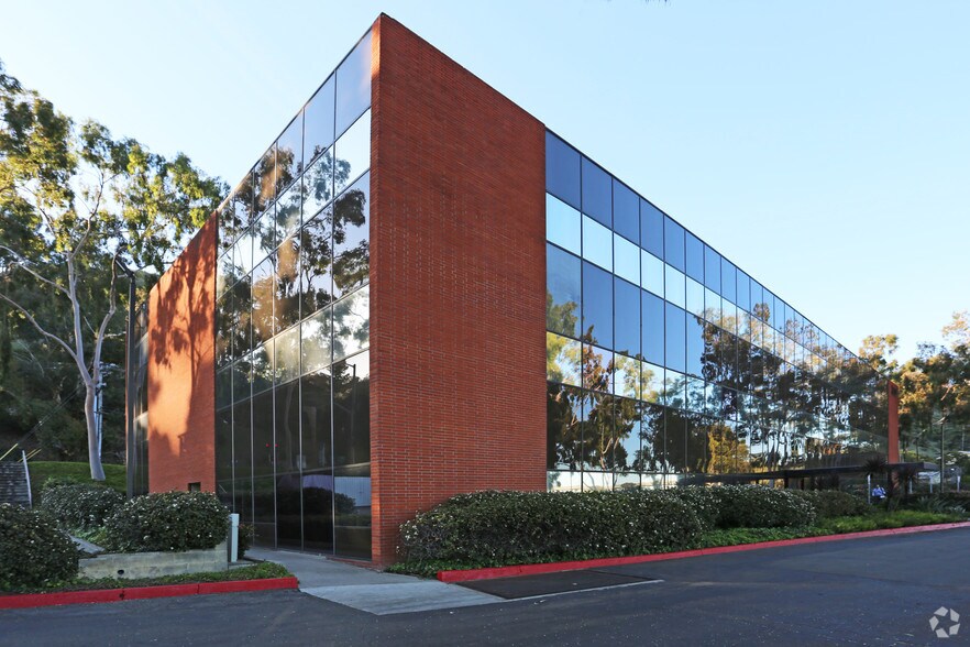 More Photos Of 3160 Camino del Rio S, San Diego Office For Lease