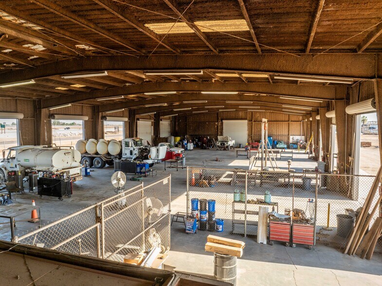 More Photos Of 397 E Evan Hewes Hwy, El Centro Auto Repair For Sale