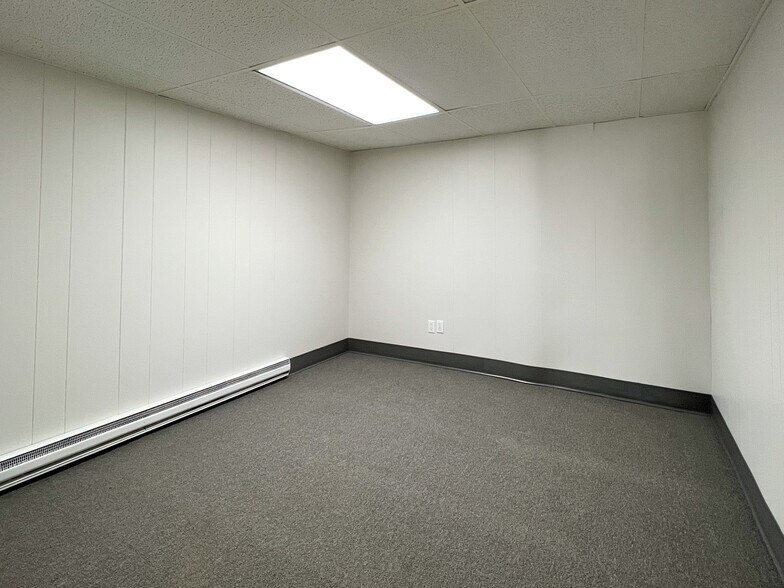 More Photos Of 265 Winn St, Burlington Office For Lease
