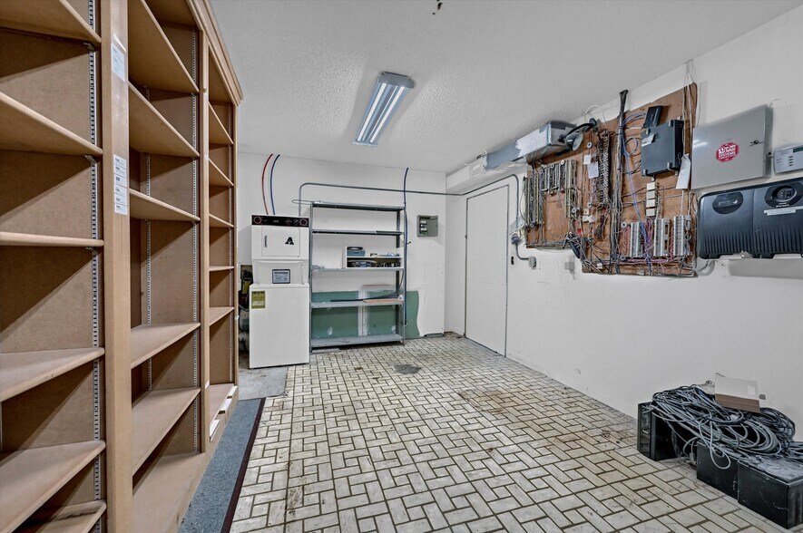 More Photos Of 815 Pecan Grove Rd E, Sherman Medical For Sale