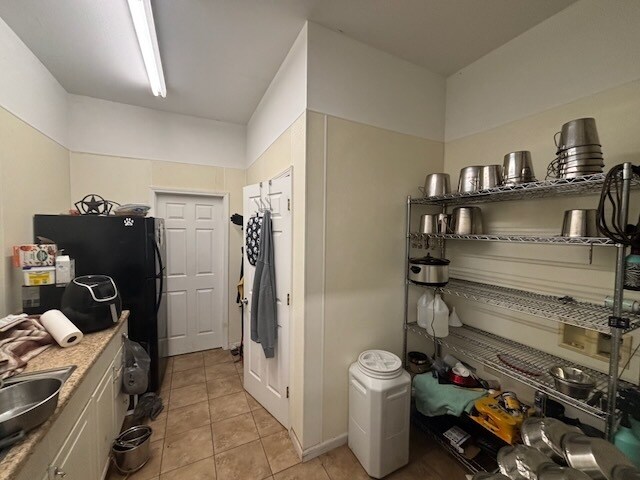 More Photos Of 5330 1250 S, Haubstadt Veterinarian Kennel For Sale