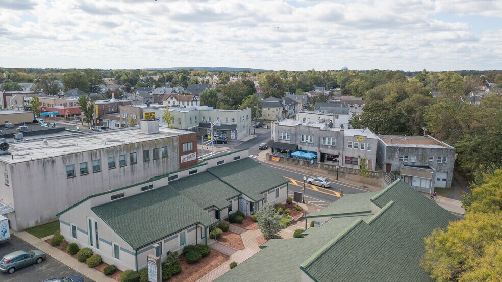 More Photos Of 17-19 S Main St, Manville Loft Creative Space For Lease