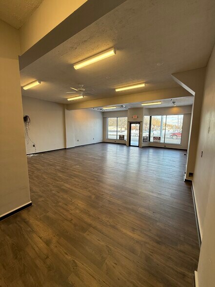 Primary Photo Of 5682 State Rd, Parma Storefront Retail Residential For Lease