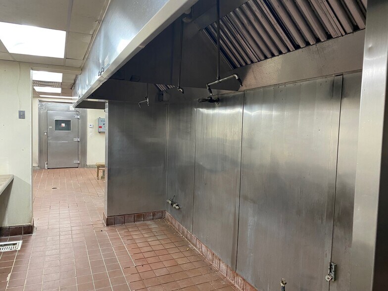 More Photos Of 817-821 Hausten St, Honolulu Restaurant For Lease