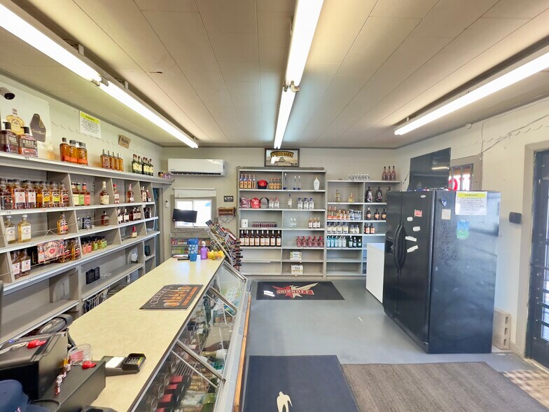 More Photos Of 1315 Church St, Tiptonville Convenience Store For Sale