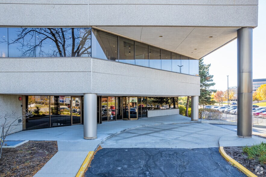 More Photos Of 1333 Butterfield Rd, Downers Grove Office For Lease