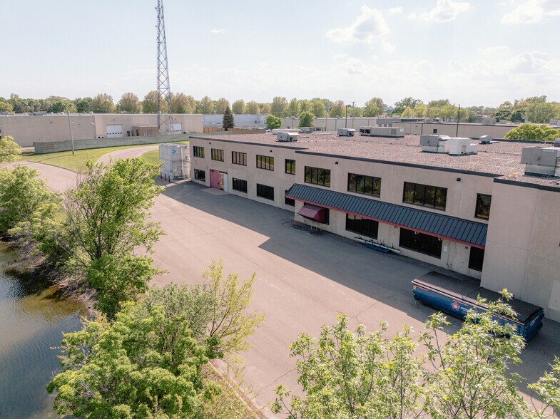 More Photos Of 7945 Wallace Rd, Eden Prairie Manufacturing For Sale