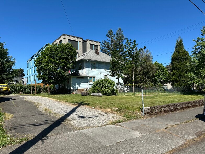 More Photos Of 526 Ne Alberta St, Portland Land For Sale