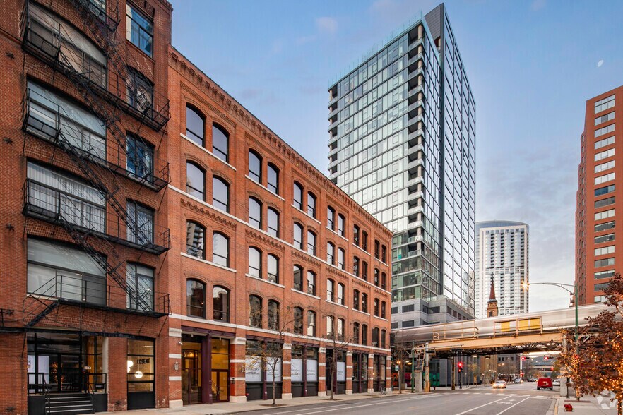 More Photos Of 225 W Illinois St, Chicago Loft Creative Space For Lease