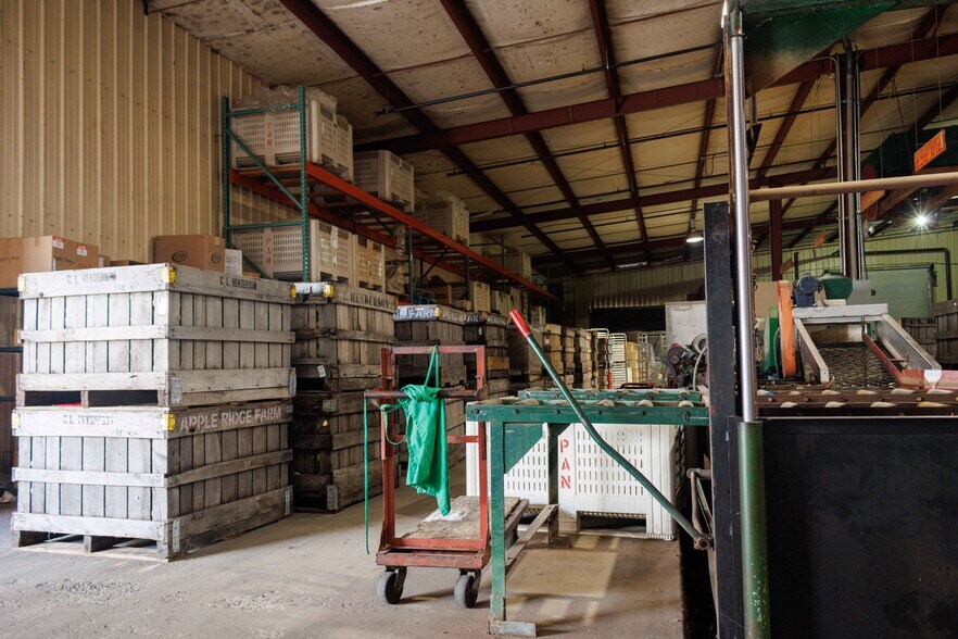 More Photos Of 63 Talona Spur Rd, Ellijay Freestanding For Sale