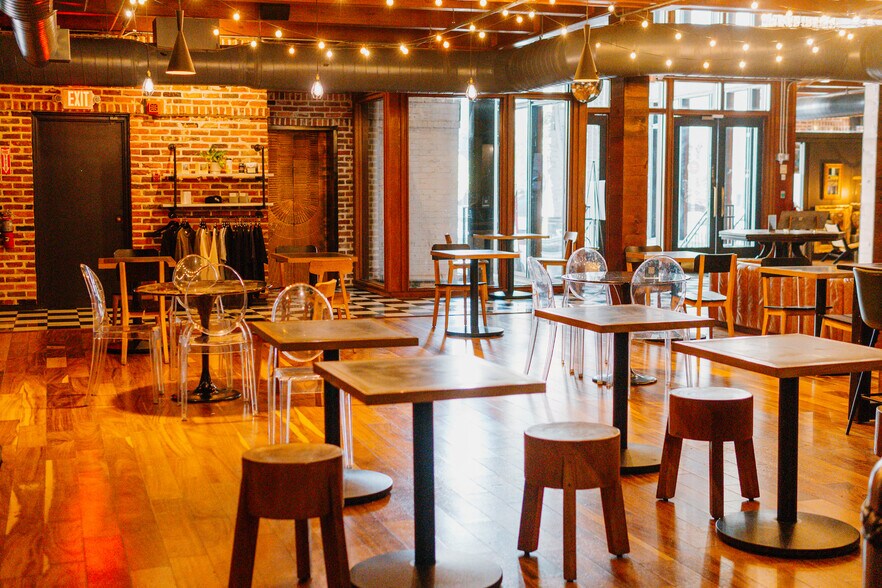 More Photos Of 260 1st Ave S, Saint Petersburg Coworking Space