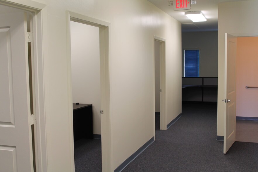 More Photos Of 524 Westgreen Blvd, Katy Medical For Lease