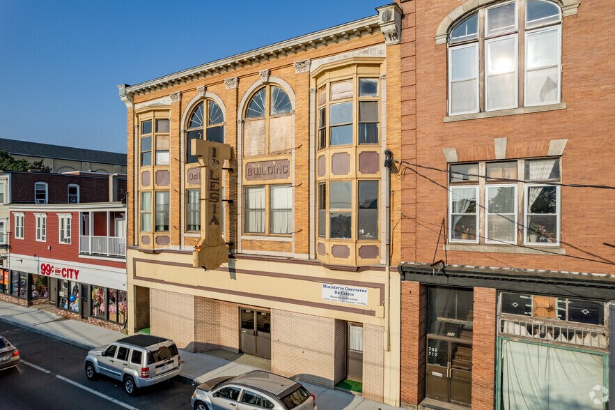 More Photos Of 702-704 Broad St, Central Falls Storefront Retail Residential For Sale