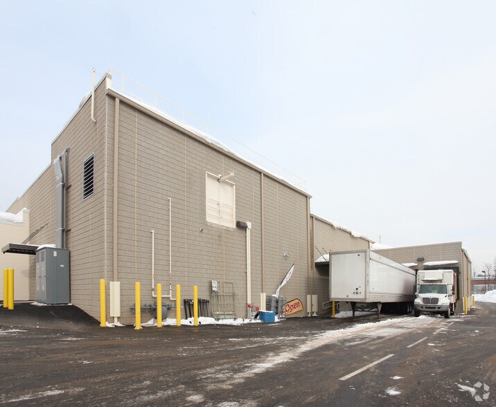 More Photos Of 174-176 Newington Rd, West Hartford Unknown For Sale