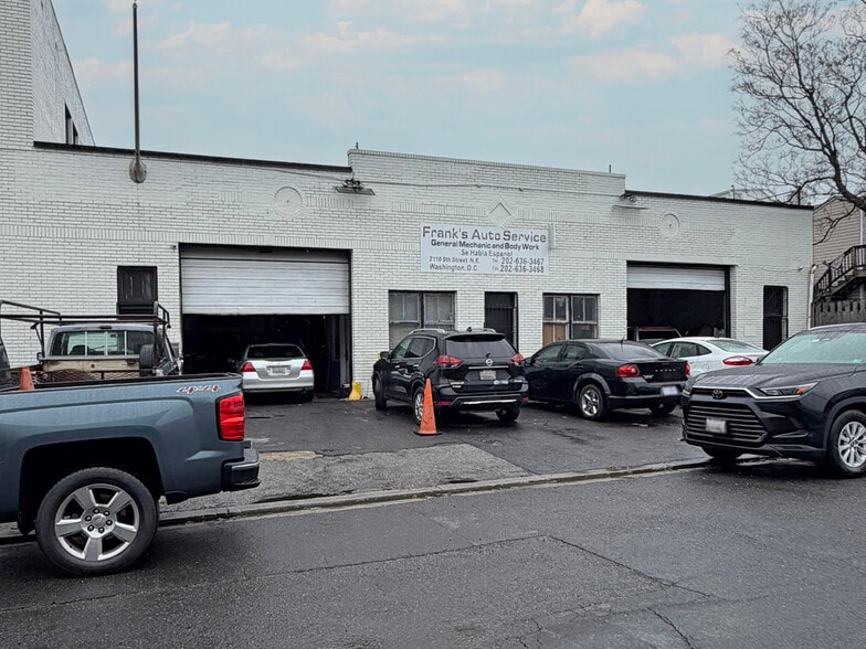 More Photos Of 2110-2116 5th St NE, Washington Warehouse For Lease