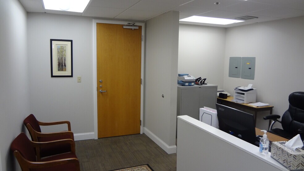 More Photos Of 22 Mill St, Arlington Medical For Lease