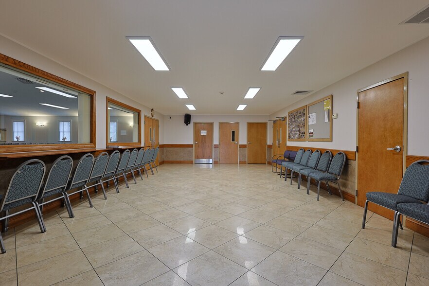 More Photos Of 261 College Hwy, Southwick Specialty For Sale