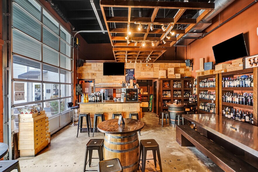 More Photos Of 5705-5785 NW 84th Ave, Miami Warehouse For Lease