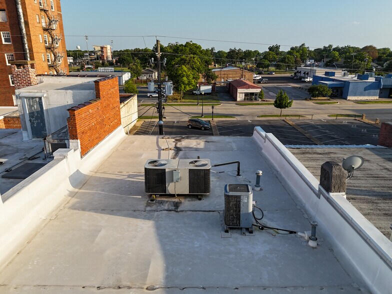 More Photos Of 414 W Main St, Denison General Retail For Sale