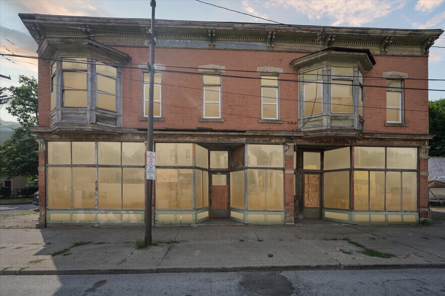 Primary Photo Of 5505 Lorain Ave, Cleveland Storefront Retail Residential For Sale