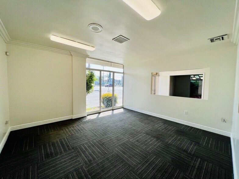 More Photos Of 1153 S Greenwood Ave, Montebello Manufacturing For Lease