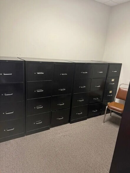 More Photos Of 1424 Veterans Dr, Conyers Flex For Lease