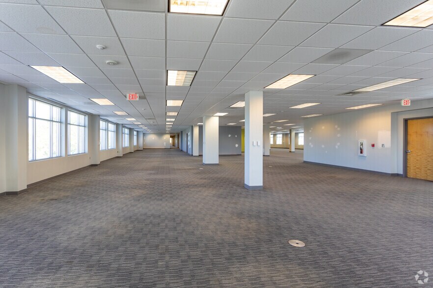 More Photos Of 225 Ray Ave, Fayetteville Loft Creative Space For Lease
