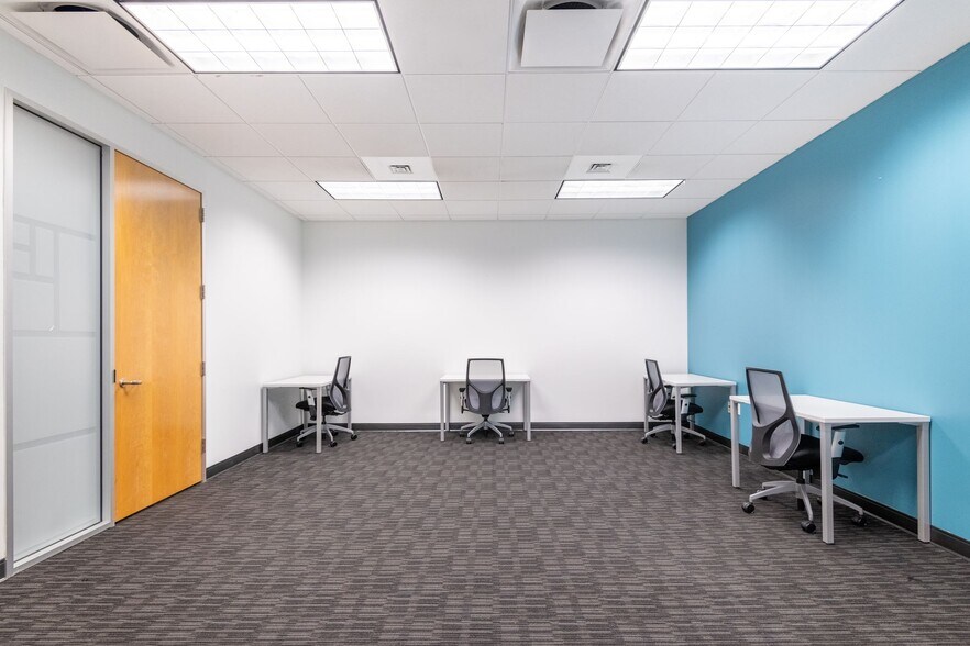 More Photos Of 4445 Eastgate Mall, San Diego Coworking Space