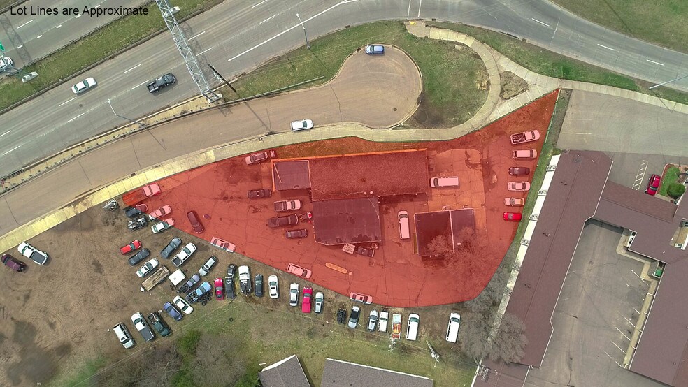 More Photos Of 2908 E Clairemont Ave, Eau Claire General Retail For Sale