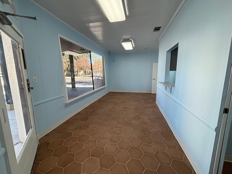 More Photos Of 1490 6th St, Coachella Medical For Lease