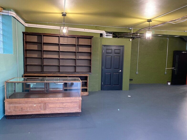 More Photos Of 800 Fifth Street, West Elizabeth, PA 15088, Elizabeth Freestanding For Lease