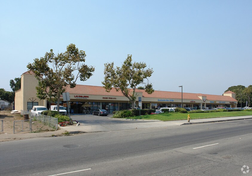 More Photos Of 2631-2675 E Vineyard Ave, Oxnard Unknown For Lease