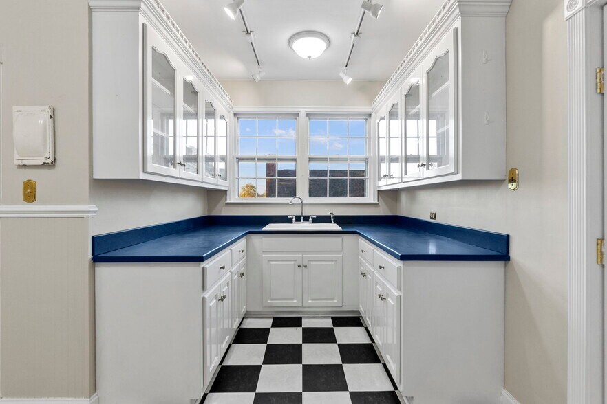 More Photos Of 408 N White St, Lancaster Office For Lease