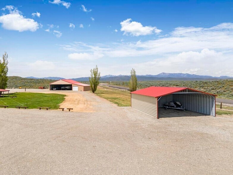 More Photos Of 319 W Magic Rd, West Magic Hospitality For Sale