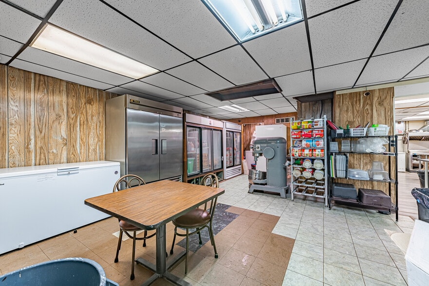 More Photos Of 116 S Walnut St, Ligonier Township Specialty For Sale