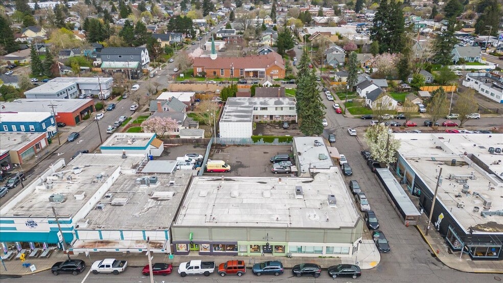 More Photos Of 8029-8037 SE Stark St, Portland Storefront Retail Office For Sale